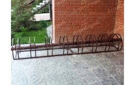 Велопарковки и отбойники в Новосибирке, на ул. Орджоникидзе